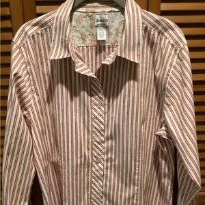 08. WOMENS CHICOS 3/XL BUTTON FRONT TOP